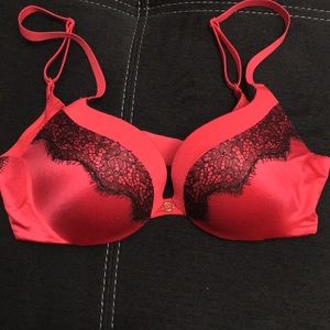 Victoria’s Secret push-up bra